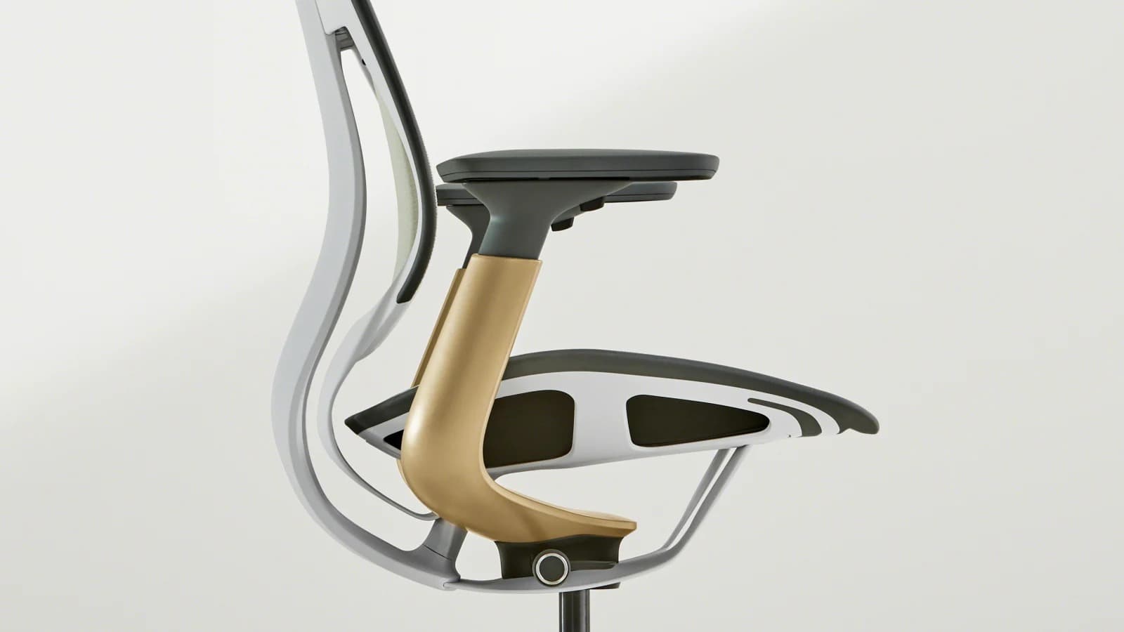 steelcase karman task chair shown from the side
